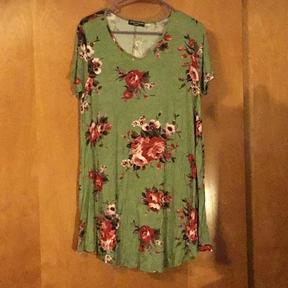 Tunic - Picture 1 of 1